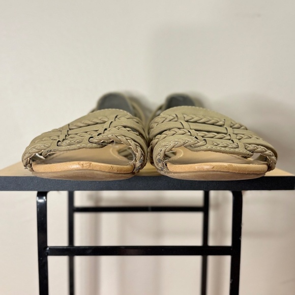 4/$10🎄City Classified Olive Tan Braided Sandals Size 7 - Picture 6 of 11
